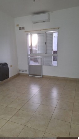 Departamento  de 1 dormitorio  en calle Pascual Palma al 300