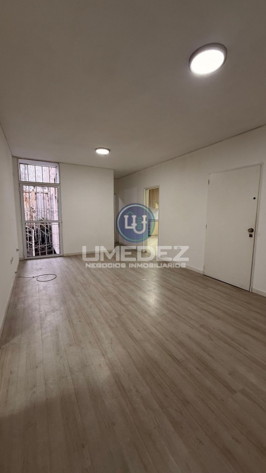 Amplio departamento en venta zona centro. 