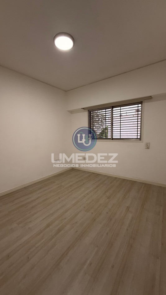 Amplio departamento en venta zona centro. 