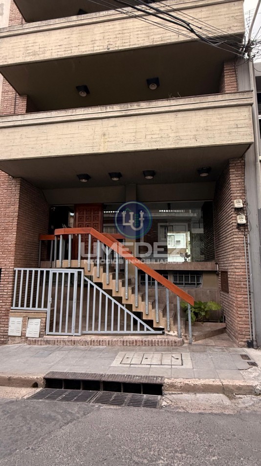 Amplio departamento en venta zona centro. 