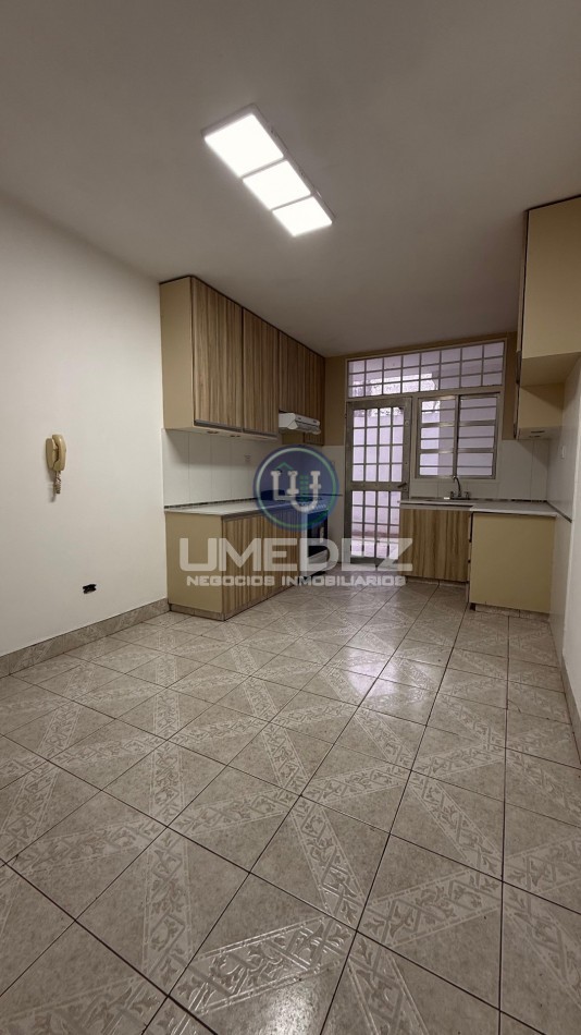 Amplio departamento en venta zona centro. 